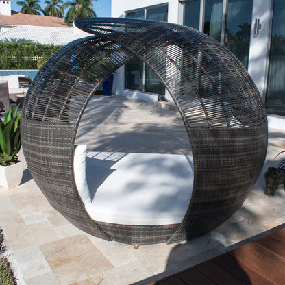 The Banyan Daybed by Panama Jack