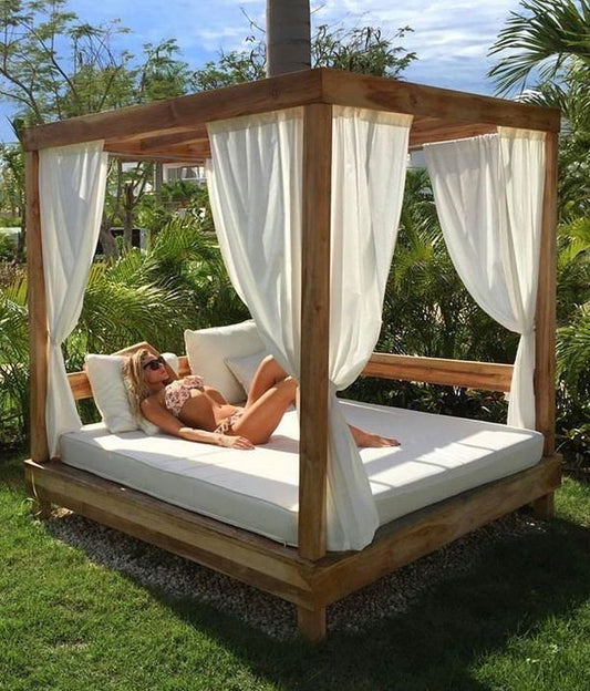 The Aurora Lounger