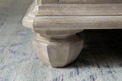 Summer Creek King Uph Sleigh Bed