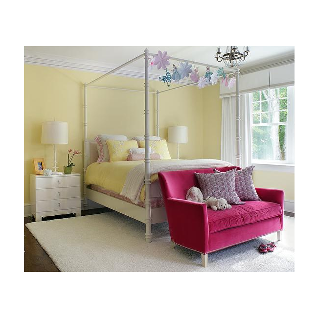 Willa Canopy Bed
